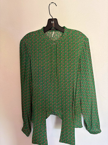 Blusa viscosa paisley verde